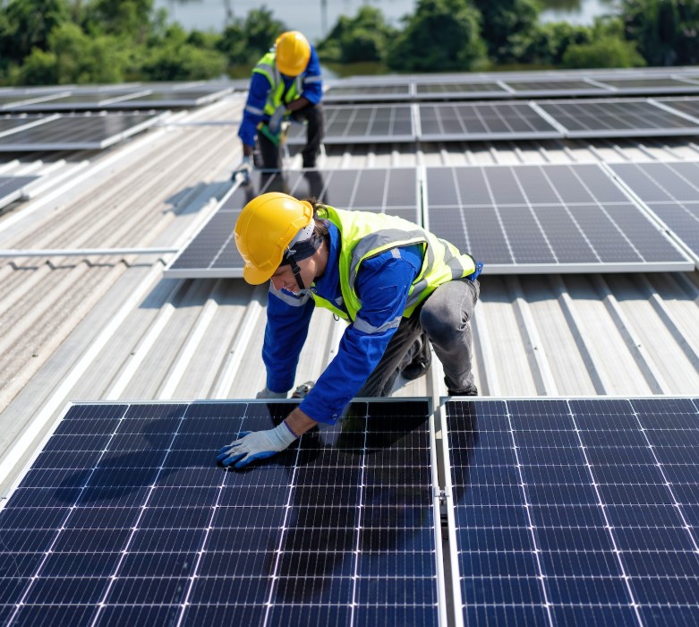 Solar PV Systems – Grid‑Tied and Off‑Grid Photovoltaic Power Systems for Rooftop, Commercial, and Industrial Solar Energy Projects
